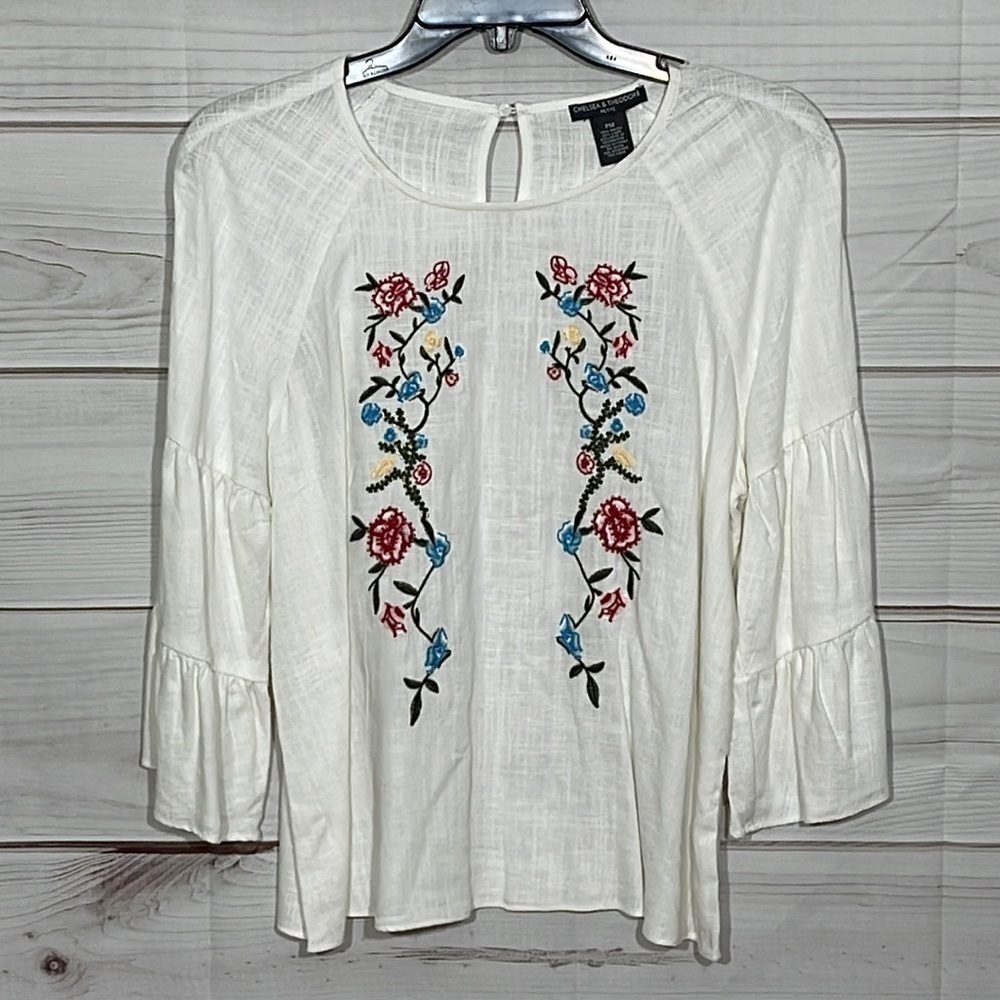 NWT Chelsea & Theodore White Embroidered Linen Blend Top Tiered Sleeves